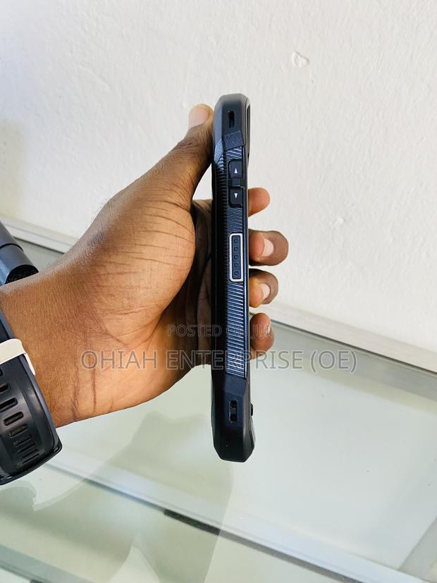 Kyocera DuraForce Ultra 5G 128 GB Black photo 3