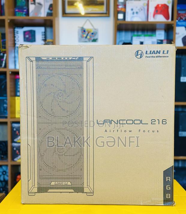Lian Li Lancool 216 RGB White Gaming Case · Photo 2