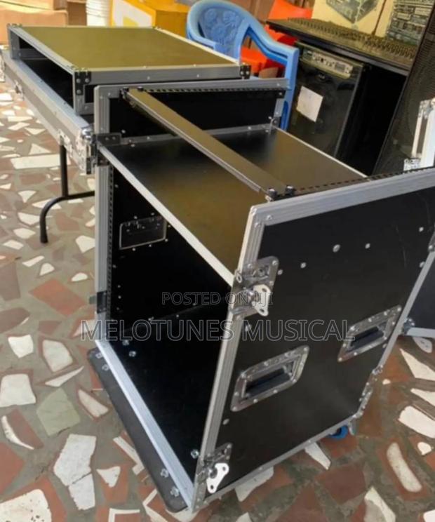 16u Amplifier Rack Flight Case · Photo 2