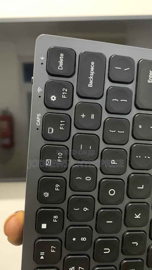 Oraimo Nimbletype Wireless Keyboard Mouse Kit photo 12