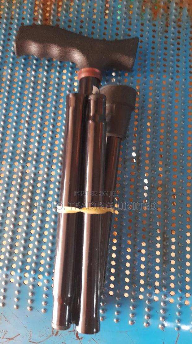 Foldable Walking Stick · Photo 2
