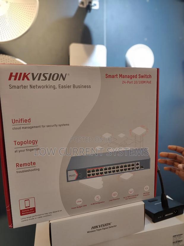 Hikvision Poe Switch 24port 2 Uplink Gigabit · Photo 2