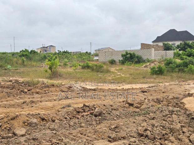Clean Registered Lands - Prampram Beach Lane · Photo 3