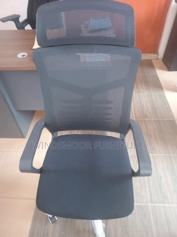 Solid Swivel Chair
