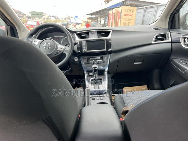 Nissan Sentra 2019 Black