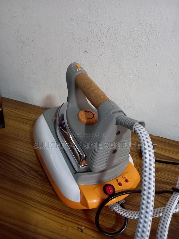 Termozeta 2000w Steam Iron Italy photo 10