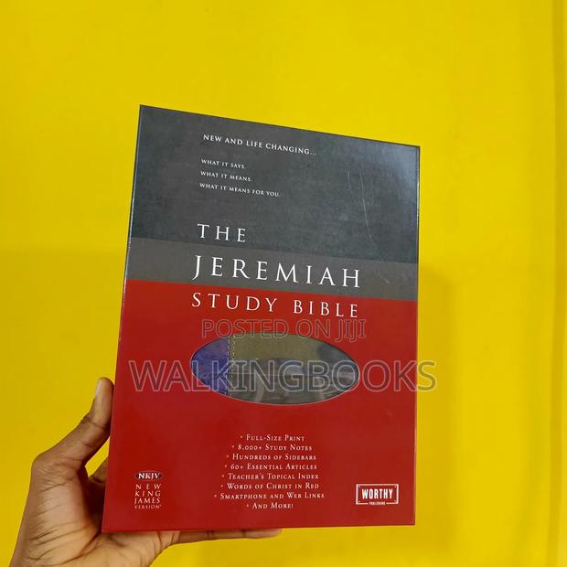 The Jeremiah Study Bible · Photo 2