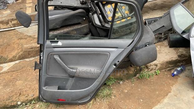 Vw Golf 5 Doors photo 2