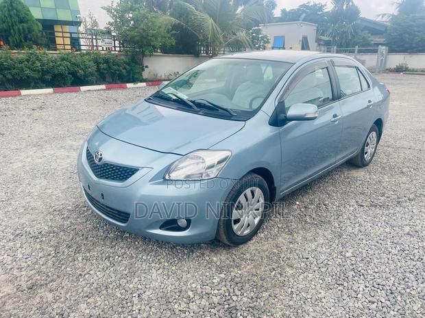 Toyota Belta 2012 Green