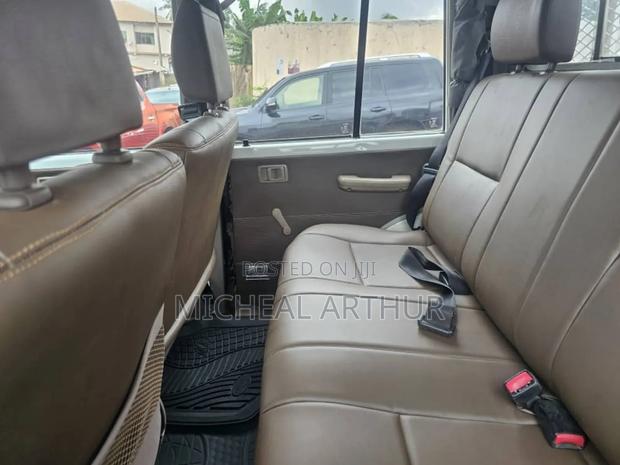 Toyota Land Cruiser 2020 White photo 5