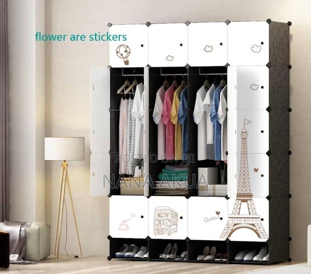 20 Cube Plastic Wardrobe photo 3