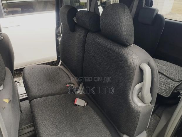 Toyota Sienta 1.5 AWD 2013 Gray