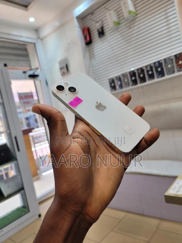 Apple iPhone 13 128 GB White photo 2