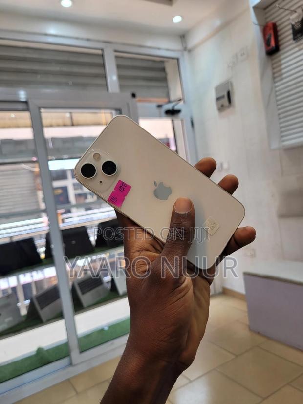Apple iPhone 13 128 GB White photo 3