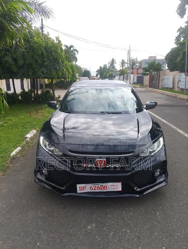 Honda Civic LX Hatchback 2018 Black