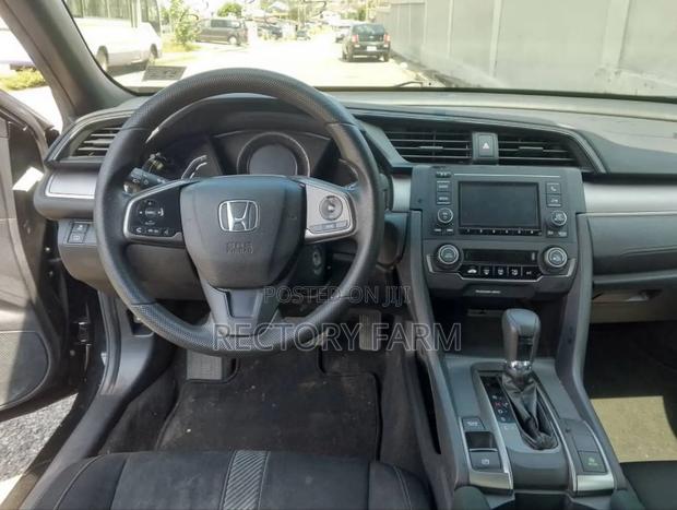 Honda Civic LX Hatchback 2018 Black photo 3