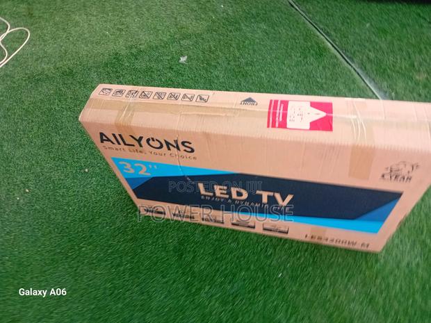 Flat Screen Ailyons 32inches Tv Cool · Photo 3