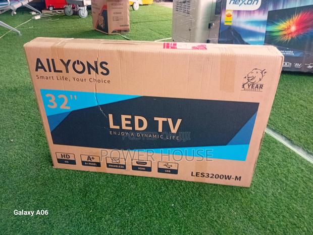 Flat Screen Ailyons 32inches Tv Cool · Photo 4