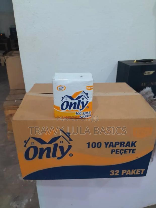 Only Table Tissue-32pcs Per Full Box · Photo 4