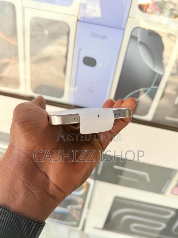 Apple iPhone 15 Pro Max 256 GB Gray photo 6