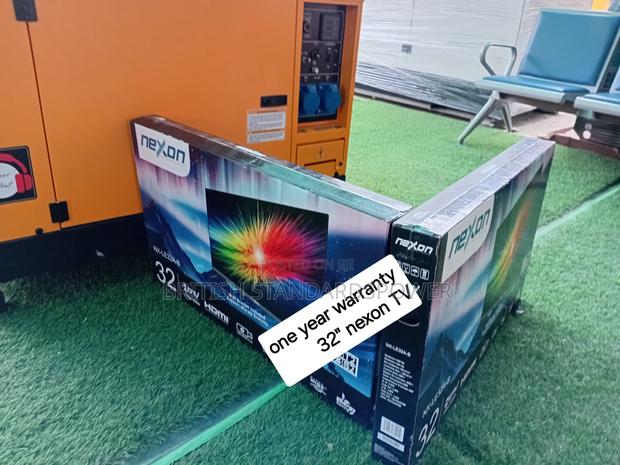 Ultra Slim 32" for Modern Homes · Photo 4