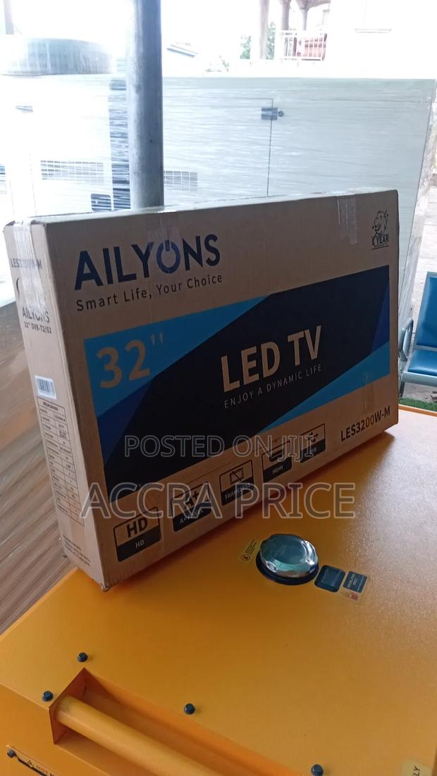 Crystal Clear Tv Ailyons 32inches Digital Tv · Photo 4