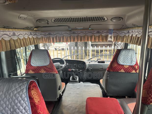 Hyundai County 2013 Grey