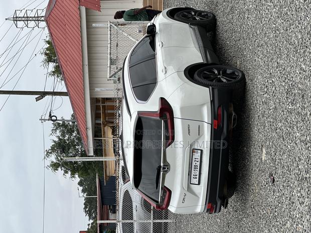 Honda CR-V Touring 2021 White