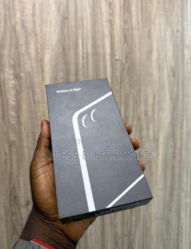 New Samsung Galaxy Z Flip7 256 GB Black