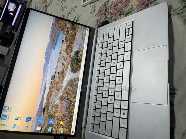 New Laptop Motile 8GB AMD Ryzen 5 SSD 256GB