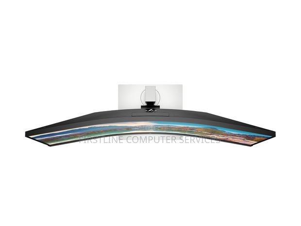 Hp E34m G4 WQHD Curved Usb-C Conferencing Monitor photo 3