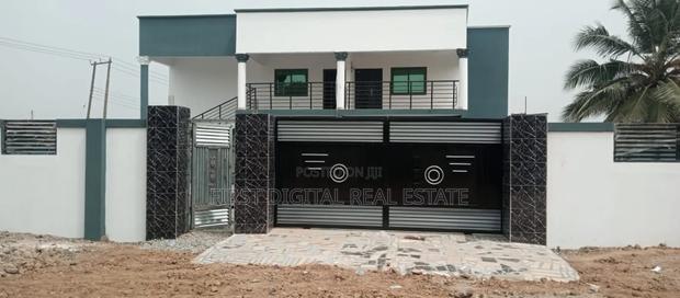 8 Bedroom for Sale in Kasoa Lamptey · Photo 1