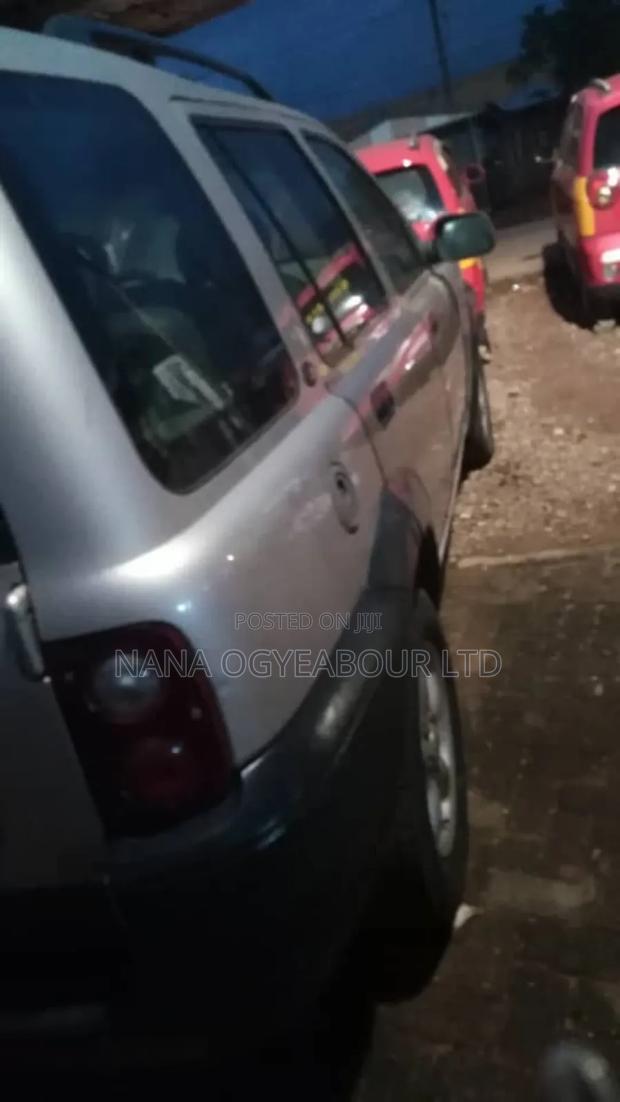 Land Rover Freelander 2009 Silver