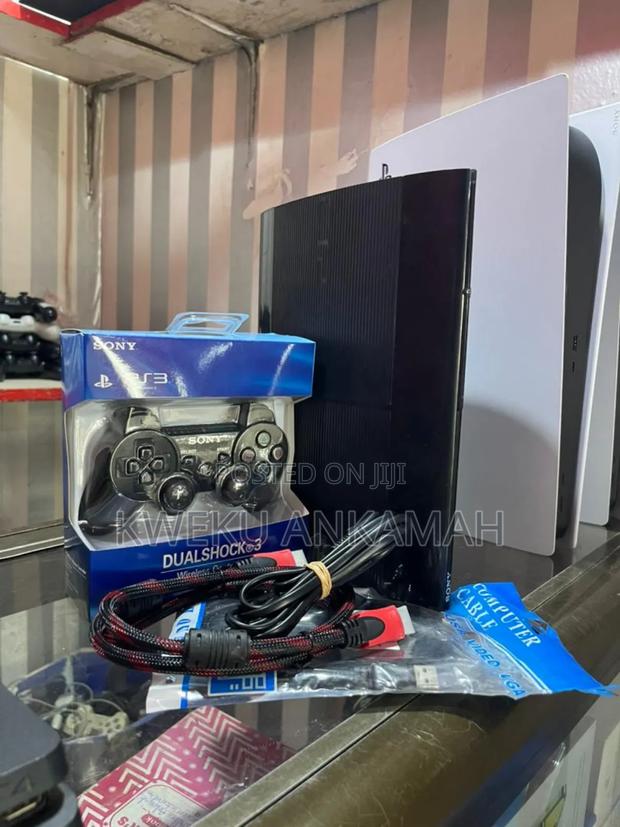 Playstation 3 With Controler for Sale · Photo 3