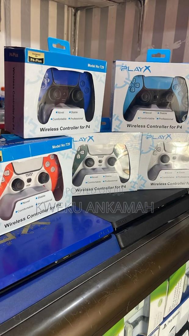 Playstation 4 Controllers for Sale · Photo 3