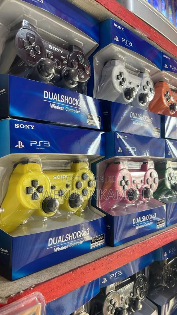 Playstation 3 Controllers for Sale · Photo 4
