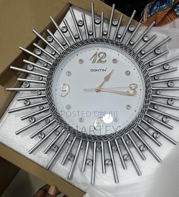 Decorative Giant Silent Clock - Silver · Photo 4