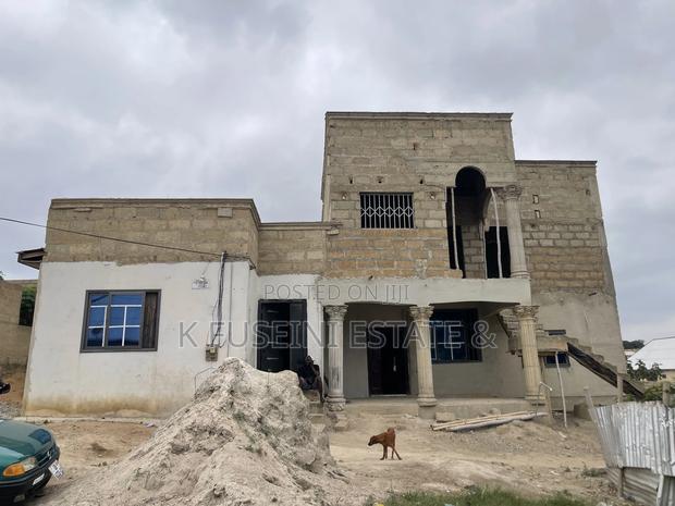 8bdrm House in K Fuseini Estate, Kumasi Metropolitan for sale photo 11
