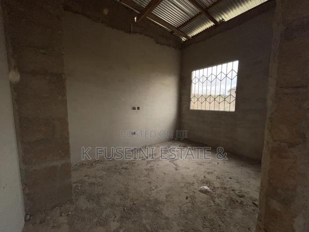 8bdrm House in K Fuseini Estate, Kumasi Metropolitan for sale photo 2