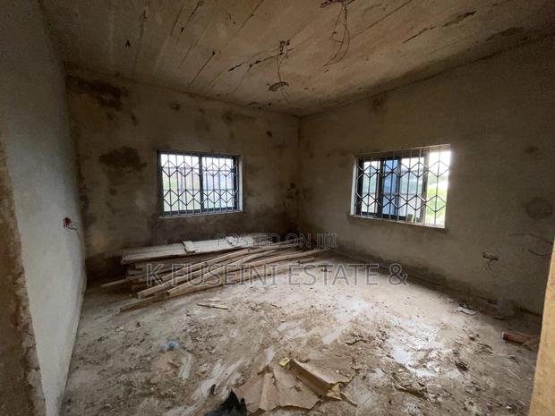 8bdrm House in K Fuseini Estate, Kumasi Metropolitan for sale photo 6