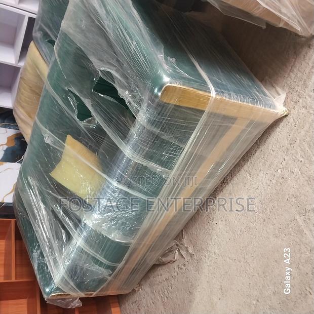 Neatly Designed Brand New Foreign Sofa Set · Photo 2