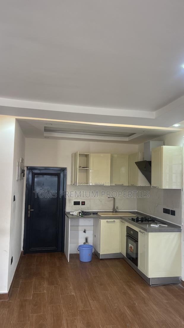 2bdrm Duplex in School Junction, Ashaley Botwe for rent · Photo 3