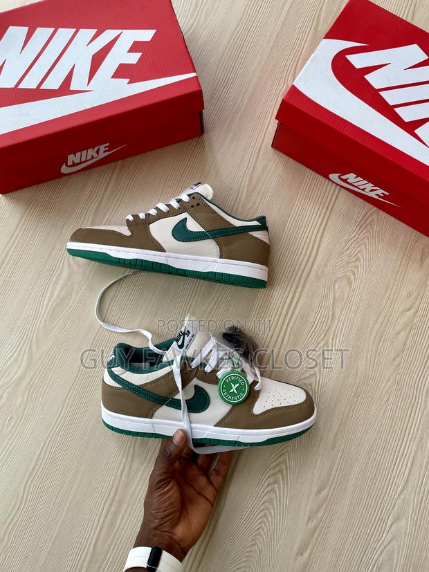 Nike Sb Dunk Low Rattan Gorge Green · Photo 4