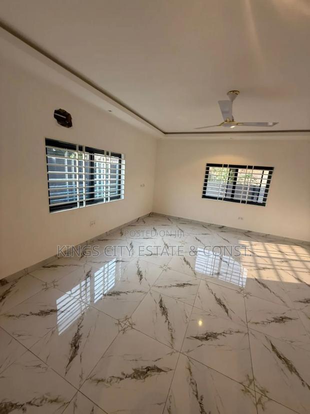 3bdrm House in Kings City Estate, Pokuase for sale photo 5