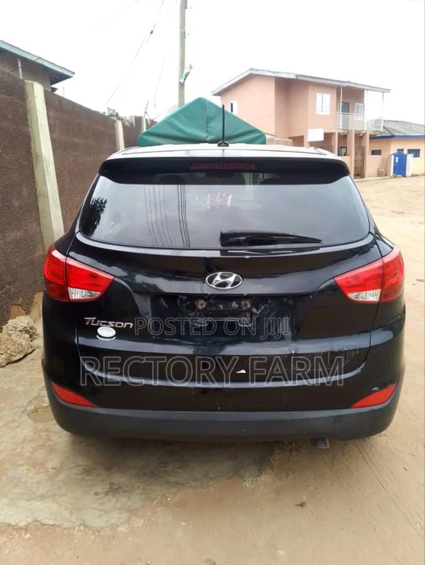 Hyundai Tucson GLS AWD 2015 Black photo 3