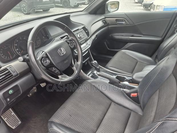 Honda Accord Sport 4dr Sedan FWD (2.4L 4cyl 2A) 2017 Silver