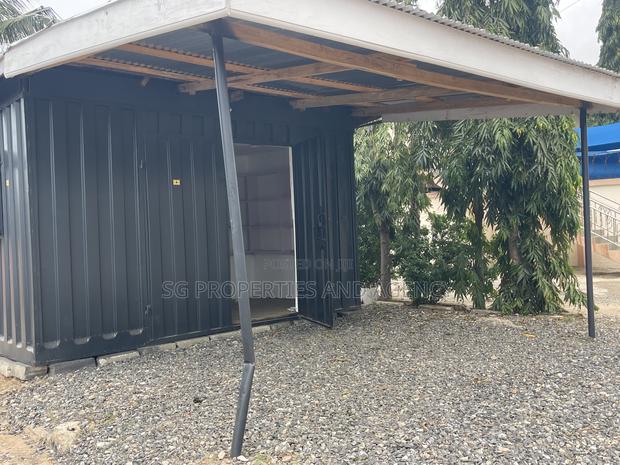 Spacious Container for Sale at Spintex · Photo 3