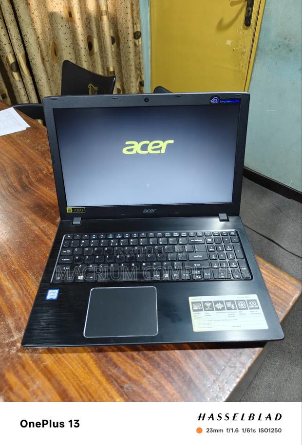 Laptop Acer Aspire E5-576 6GB Intel Core I3 SSD 256GB photo 2