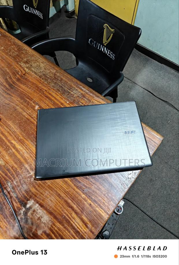 Laptop Acer Aspire E5-576 6GB Intel Core I3 SSD 256GB photo 5