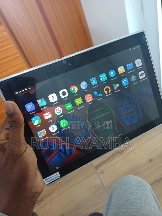 Lenovo Tab TB311FU 64 GB Silver · Photo 3